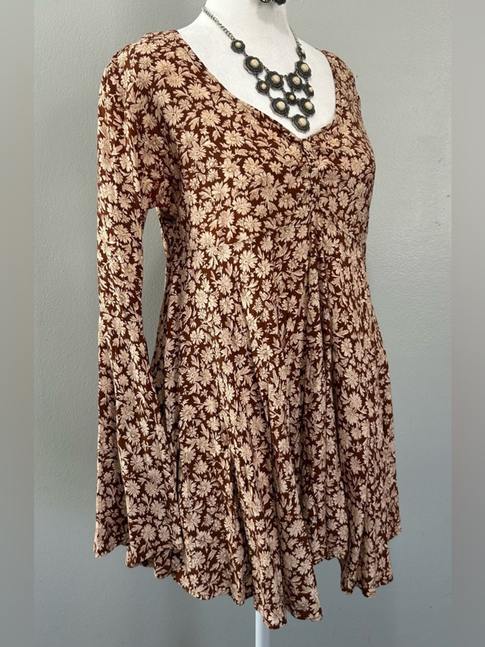 Vintage Warehouse Brown Floral V-Neck flared Sleeve Babydoll Dress Tunic Top